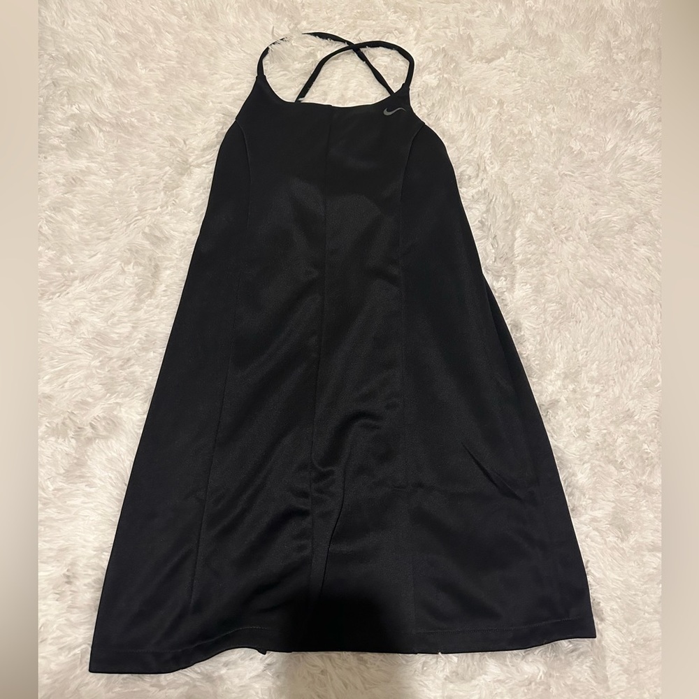 Nike dress ! Perfect for tennis. Never worn!